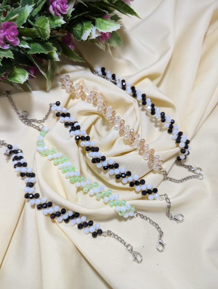 minimal moti bracelet - Main Image